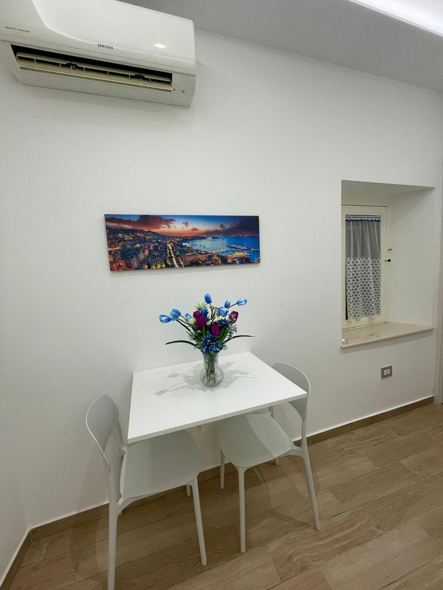 Appartamento Civico 14 Chiaia Napoli Esterno foto